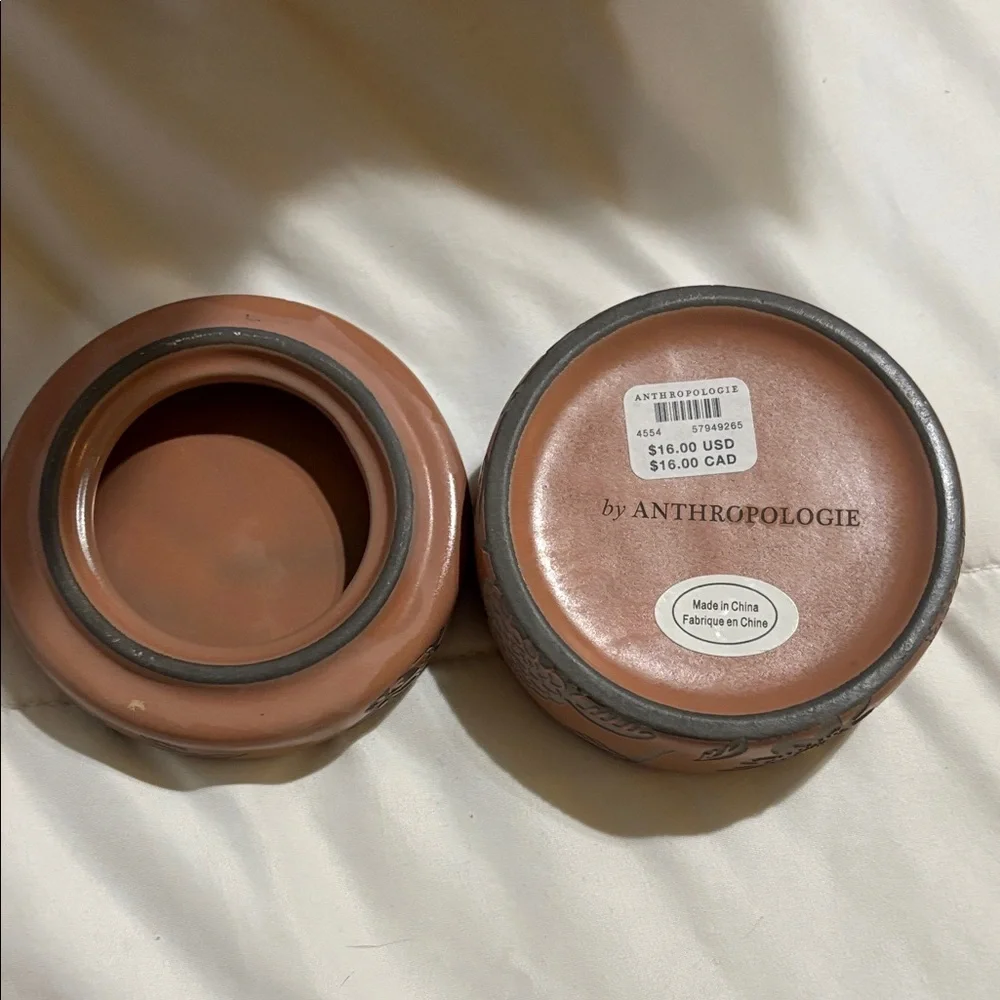 Anthropologie round tin